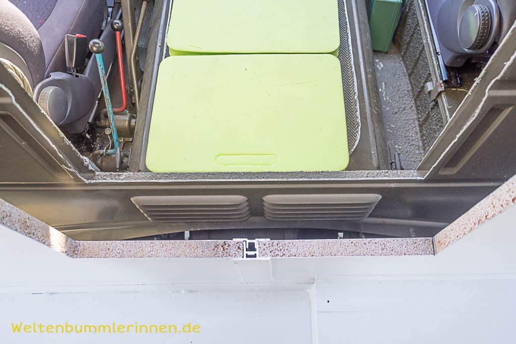 2017-03-27 15-03-14 wp Durchstieg - Bau eines Durchstieges beim Steyr 680 GL