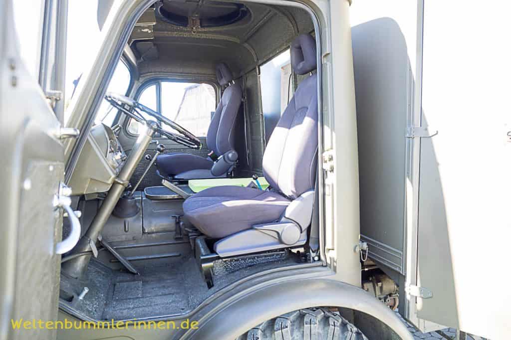 2017-03-27 15-04-54 wp Durchstieg - Bau eines Durchstieges beim Steyr 680 GL