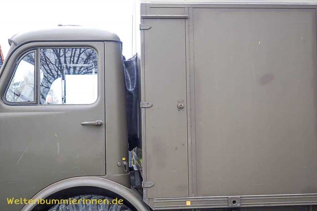 2017-04-12 16-21-44 wp Durchstieg - Bau eines Durchstieges beim Steyr 680 GL