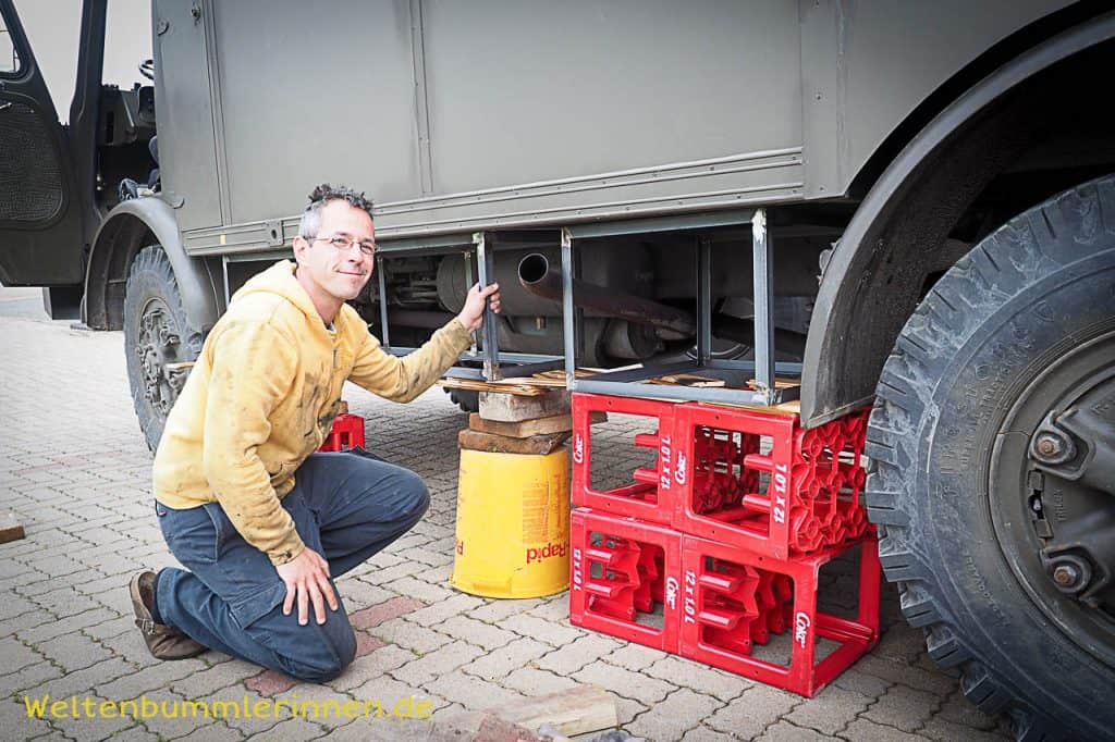 Umbau Auspuff beim Steyr 680 GL