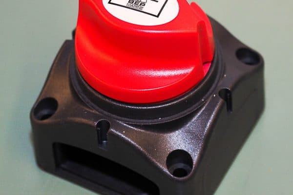 allzeit-bereift.de - Elektroanlage beim Selbstausbau des Fienchens, Steyr 680GL