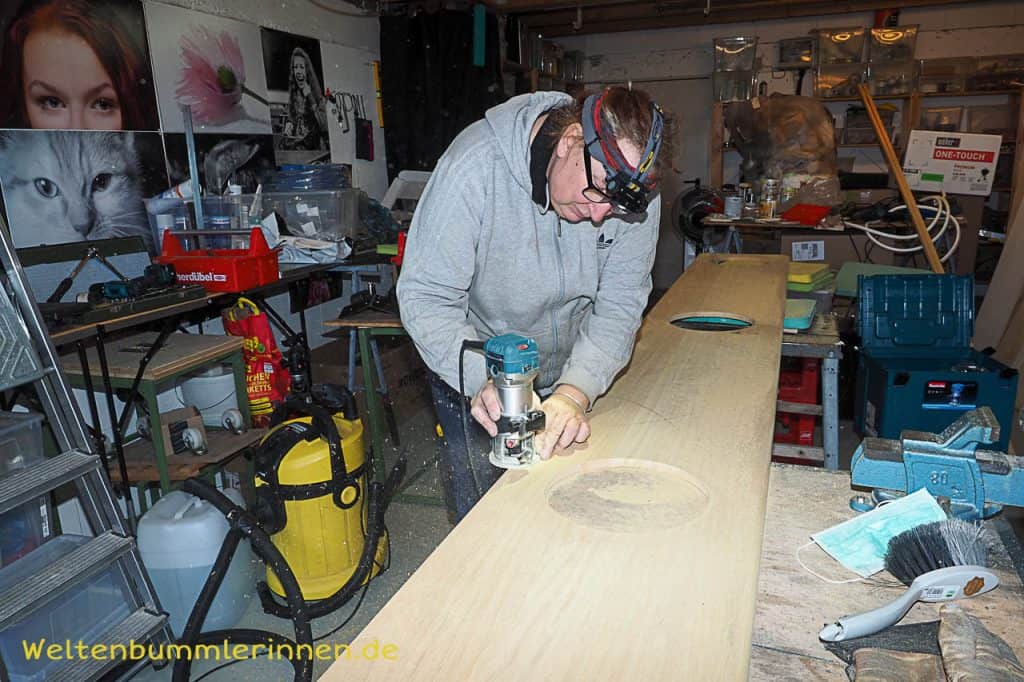 2017-10-29 14-10-06 wp Deckenlampe im selbst ausgebauten Steyr 680 GL