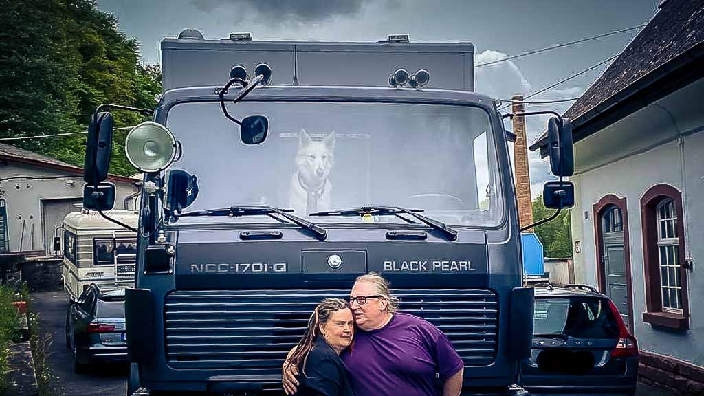 Eine Feuerwehr wird zum Expeditionsmobil