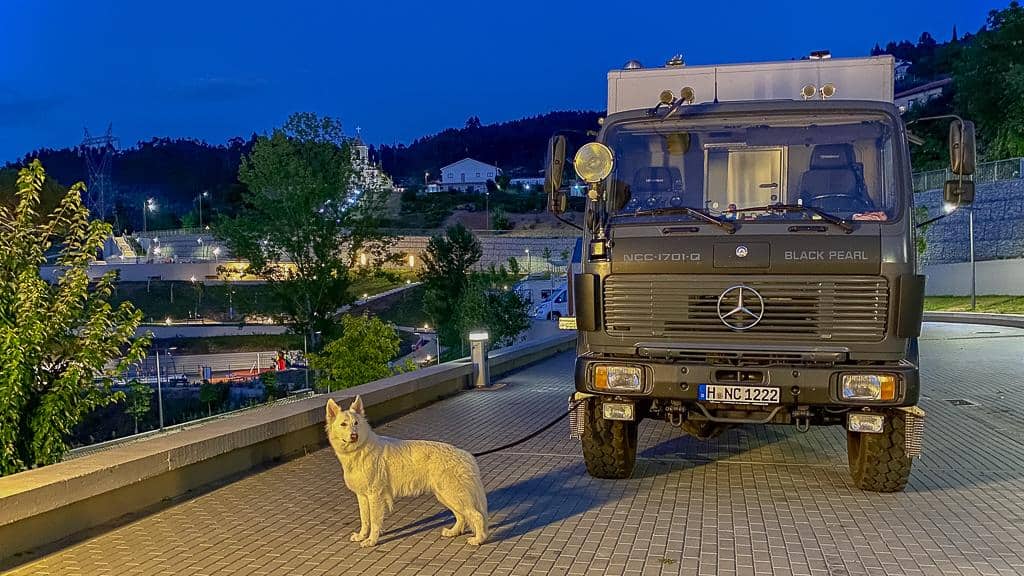 Auf der Flucht Souselo