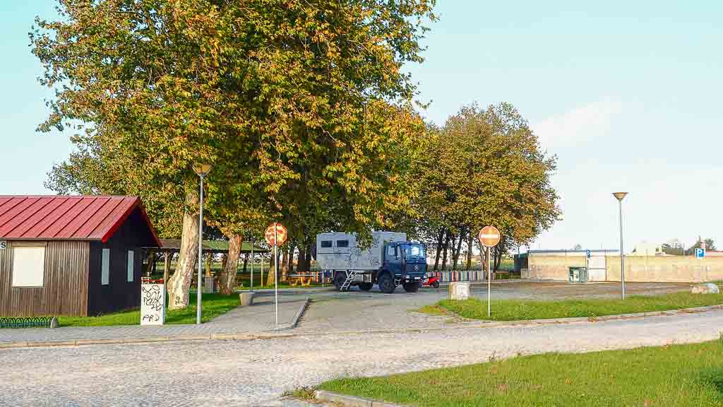 Auf der Flucht Pernoita