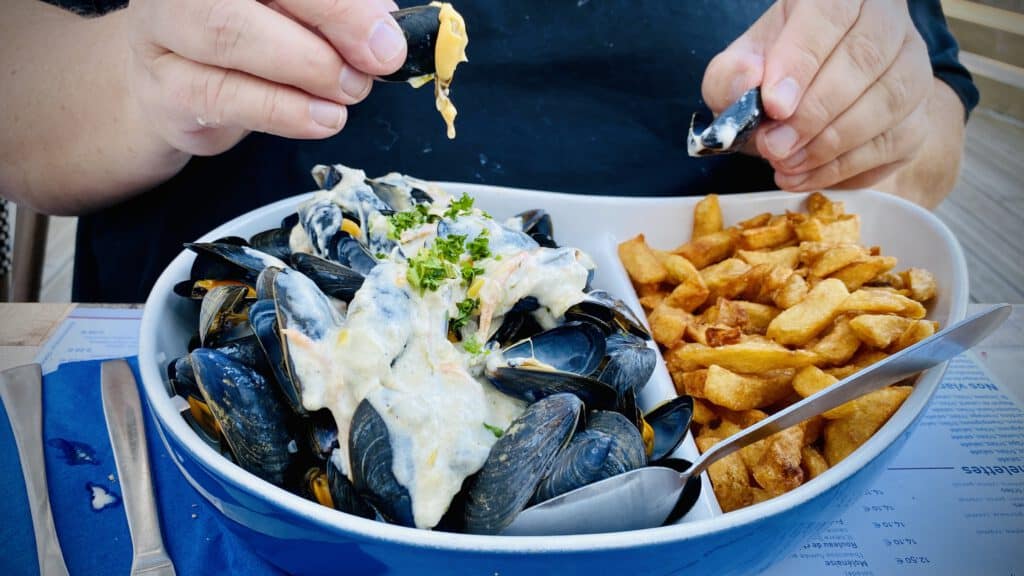 Für Meli gibt es die obligatorischen Moules Frites