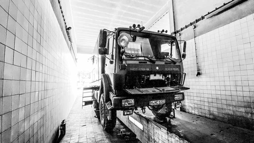 Wellnesstag-Black-Pearl Die Pearl in der Werkstatt