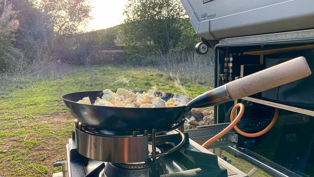 Gemüse Wokpfanne am Bambusbach