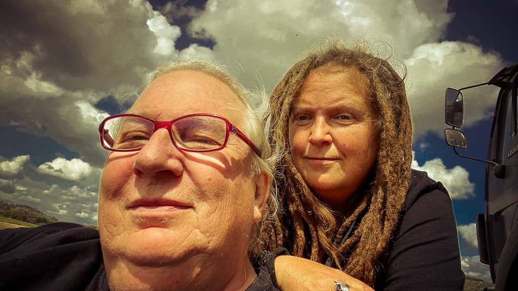 Lyggie und Meli neben der Black Pearl