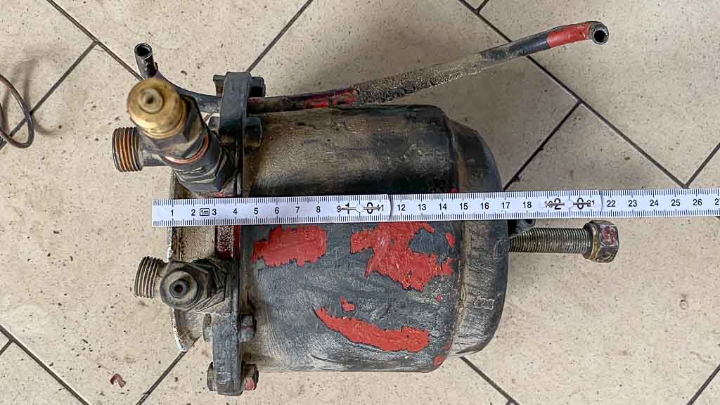 Federspeicher-Zollstock Abmessungen des defekten Federspeichers