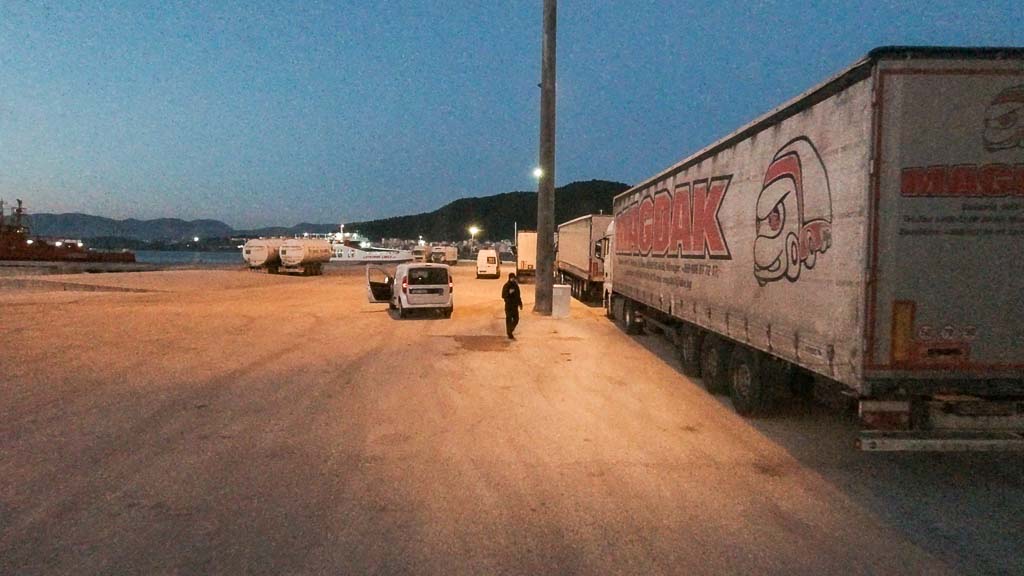 2023-02-01 17-16-51-2-1024