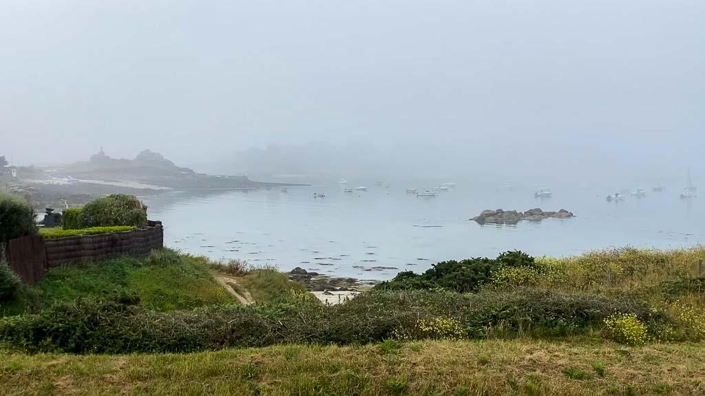 Allzeit-Bereift.de Finistere Bretonische Küste im Nebel