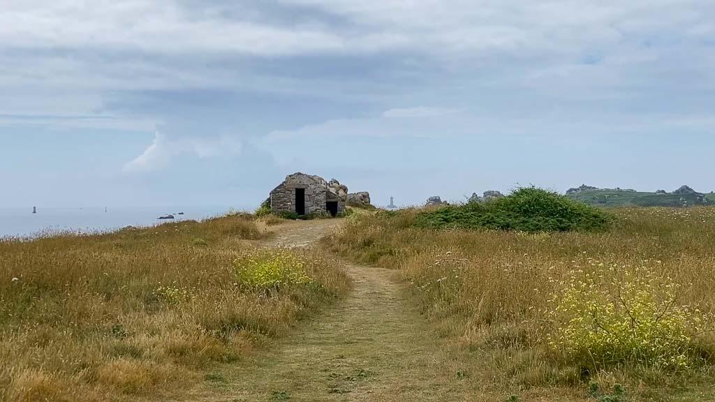 Allzeit-Bereift.de Finistere Steinhütte in der Bretagne