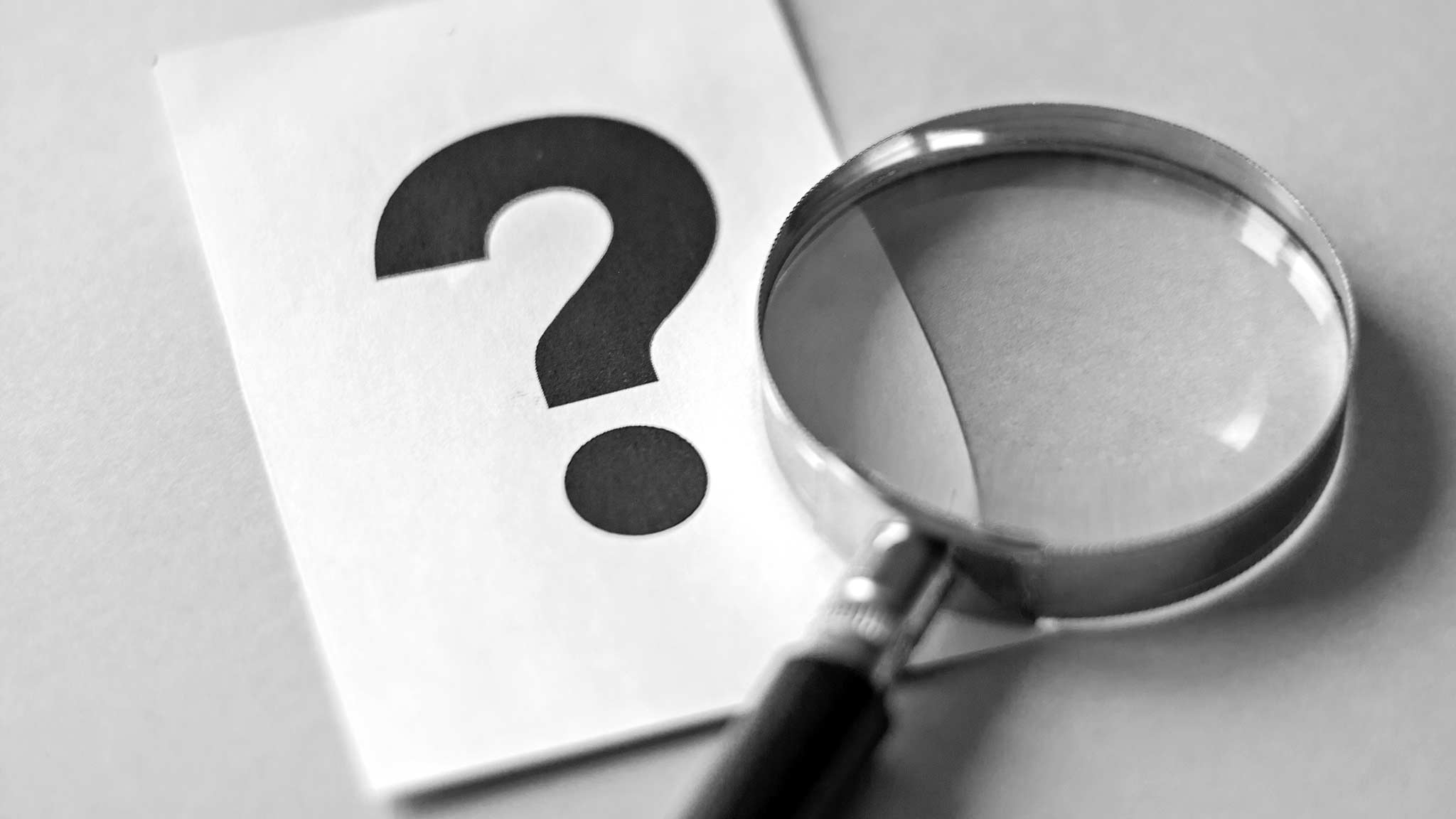 Suche Lupe und Fragezeichen